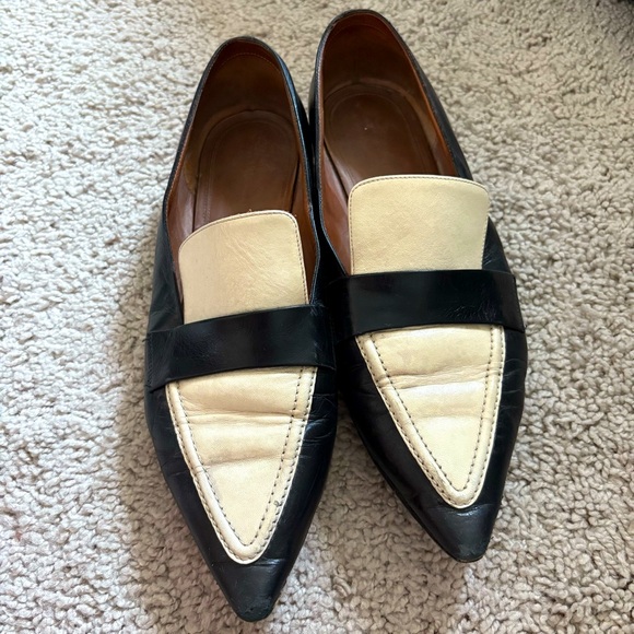 Celine Paris pointed toe flat loafers 37.5 - Picture 1 of 8